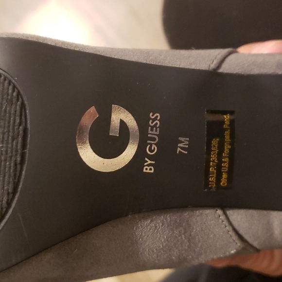 LADIES G BY GUESS GRAY TARRAH BOOTIES SZ 7 - Picture 5 of 11